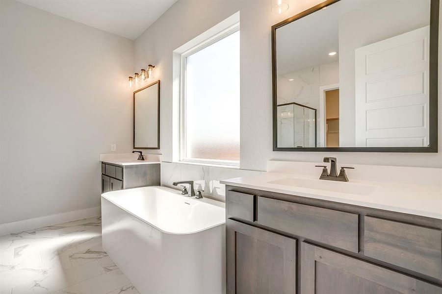 Furnished interior view inside a new home in Pecan Grove, Burleson (Image 16). Furnished interior view inside a new home in Pecan Grove, Burleson (Image 16).