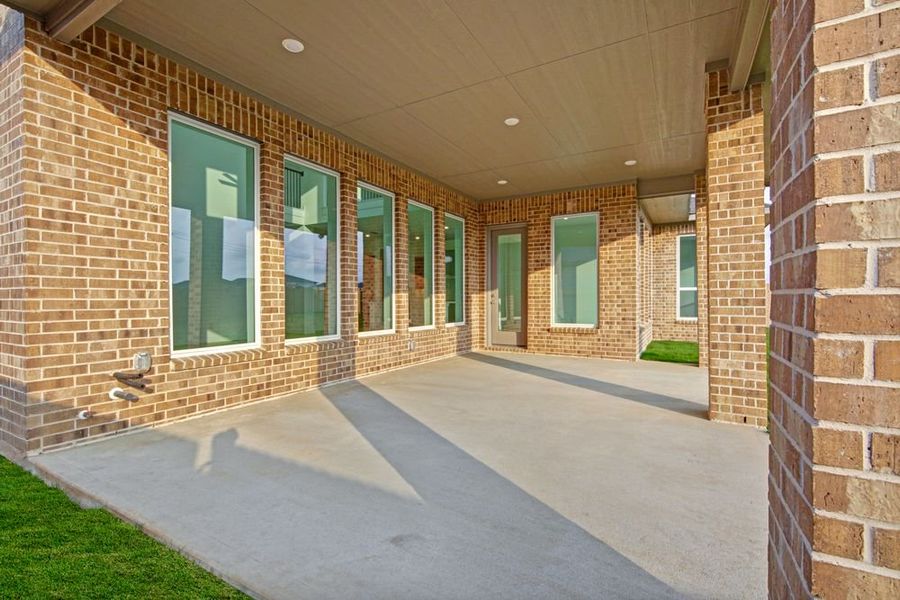 Exterior details and patio area of a home in Avalon at Friendswood 70s, Friendswood (Image 3).