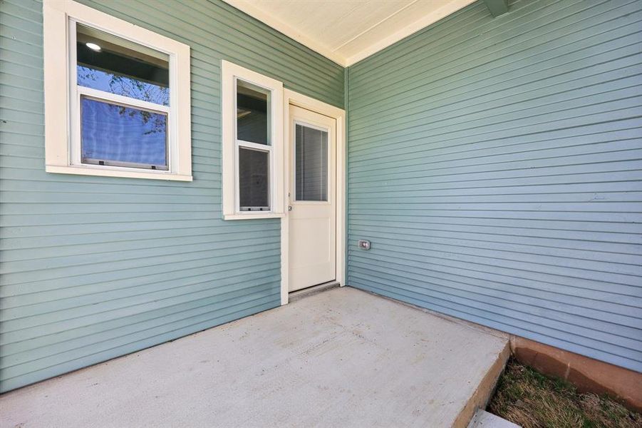 Exterior details and patio area of a home in , Dallas (Image 26).
