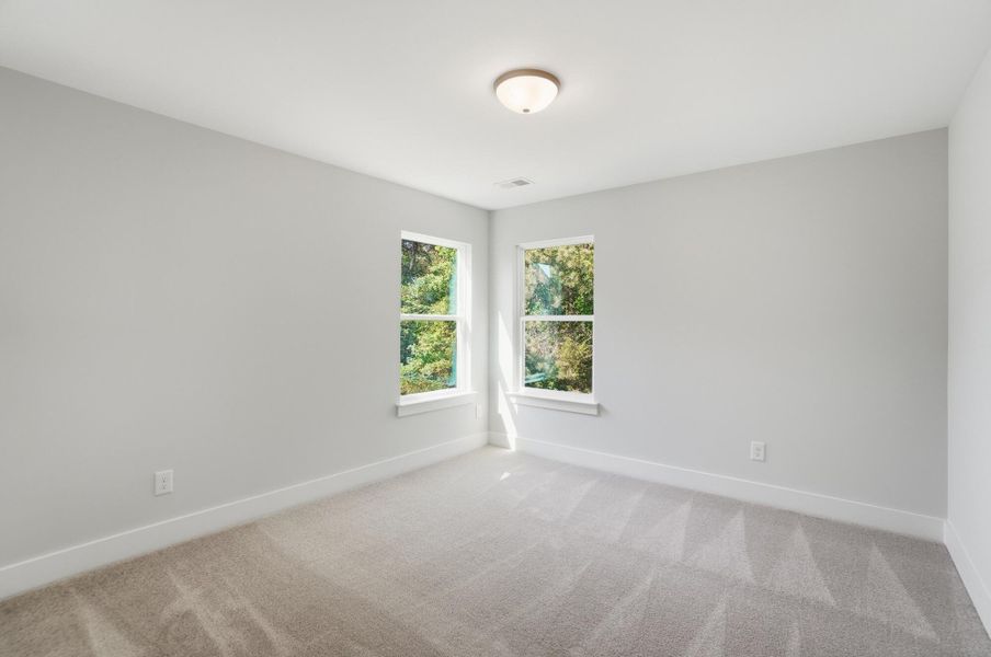Spacious, unfurnished interior of a new home in Blythe Mill Townhomes, Waxhaw (Image 30).