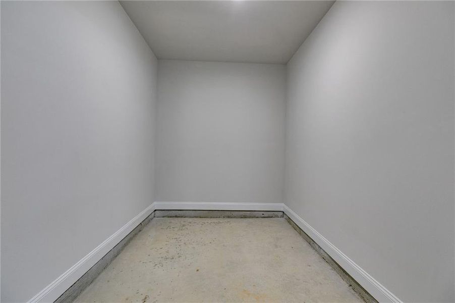 Spacious, unfurnished interior of a new home in The Meadows at Lake Circle, Buchanan (Image 53).