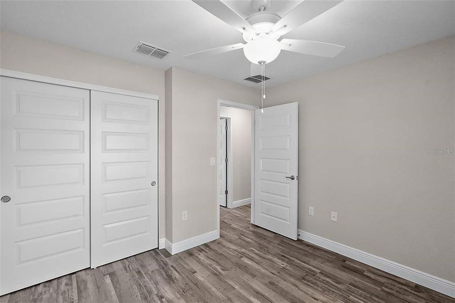 Spacious, unfurnished interior of a new home in , Ocala (Image 16).