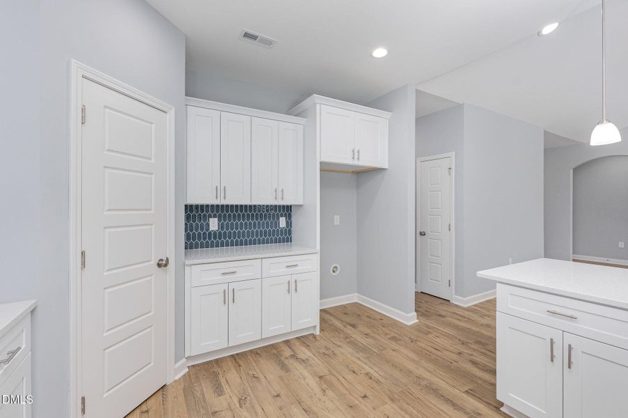 011_file_121 011_file_121