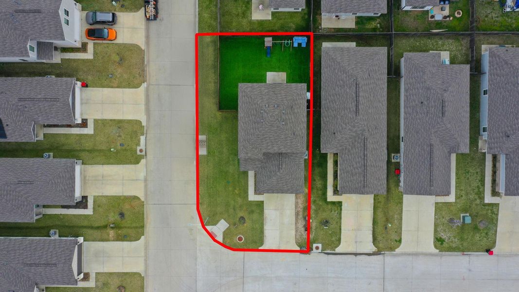 2D floor plan layout of this home in , Porter, TX (Image 3). 2D floor plan layout of this home in , Porter, TX (Image 3).