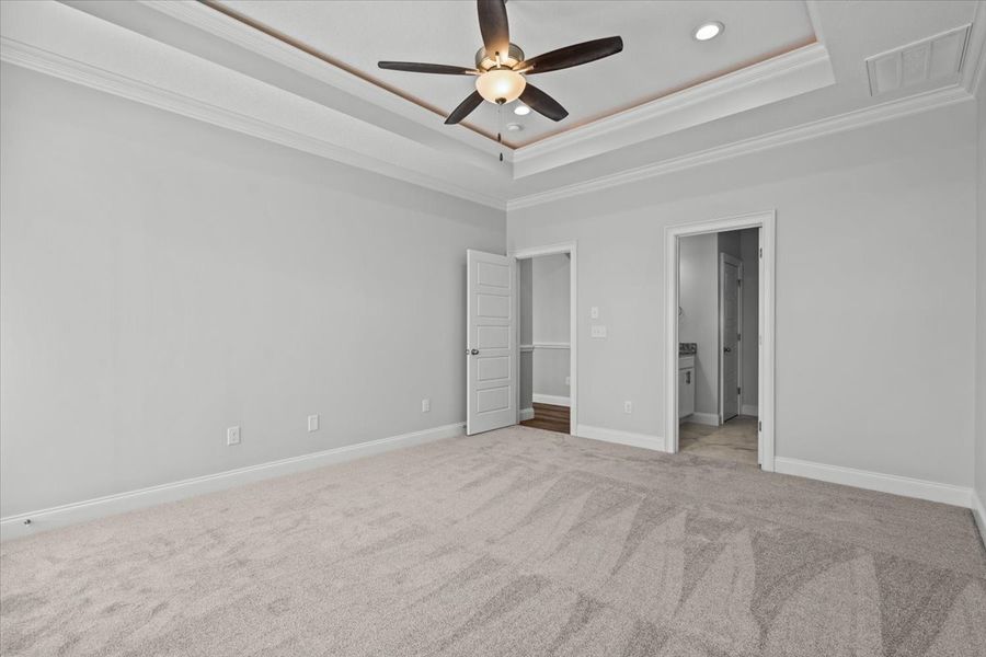 Representative unfurnished interior of a home built from the Roosevelt by Enchanted Homes in Guadalupe Heights, Seguin (Image 34).