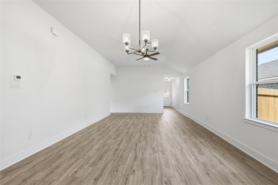 Spacious, unfurnished interior of a new home in Grand Oaks Reserve, Cleveland (Image 19).