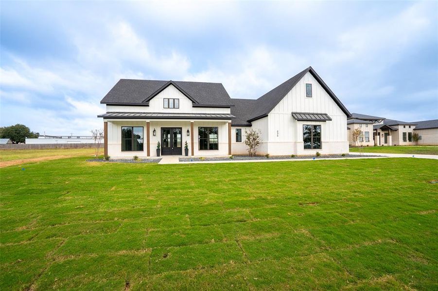 Exterior details and patio area of a home in , Granbury (Image 20). Exterior details and patio area of a home in , Granbury (Image 20).