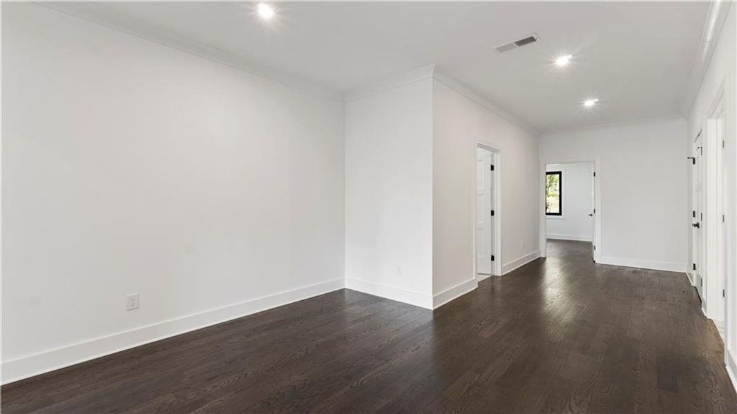 Spacious, unfurnished interior of a new home in , Marietta (Image 40).