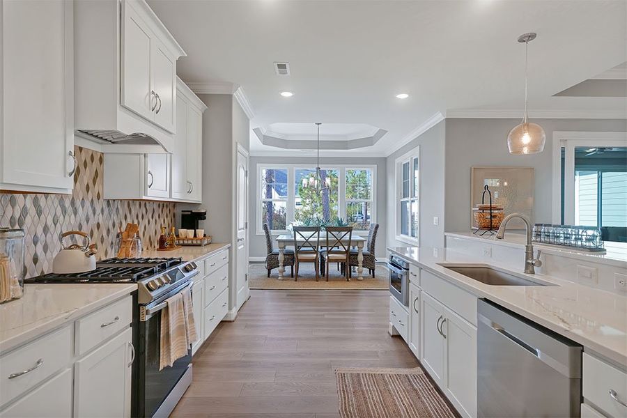 Cooper's Bay, Kitchen