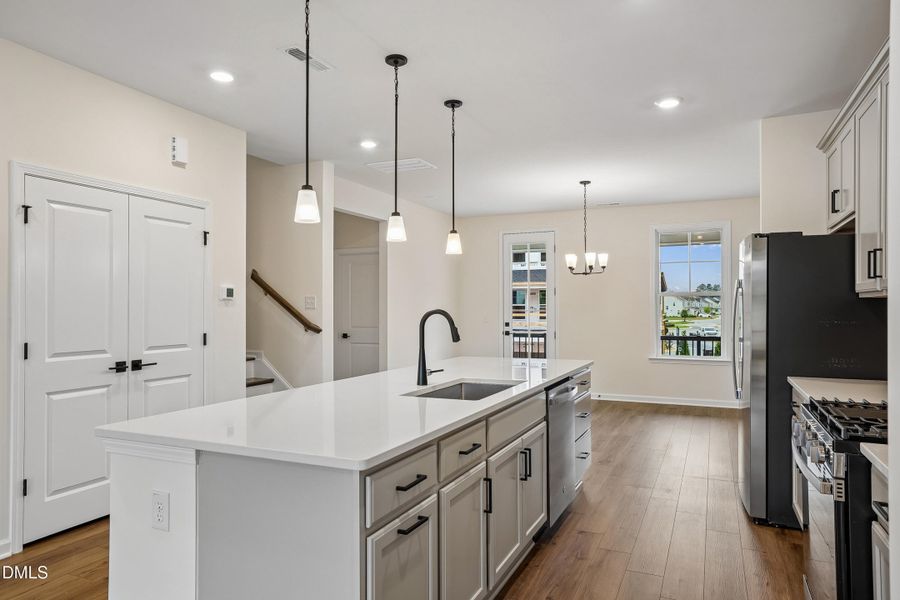 16-Kitchen