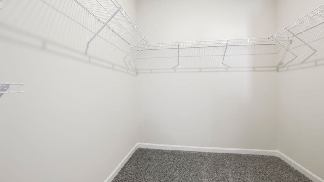 Spacious, unfurnished interior of a new home in Hunters Ridge, Woodruff (Image 36).