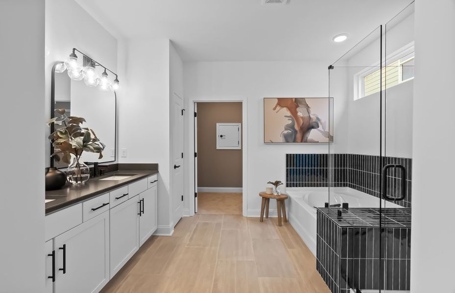 Furnished interior view inside a new home in Del Webb Southern Harmony, Murfreesboro (Image 37).