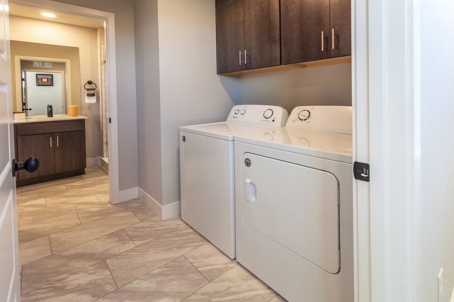 Representative furnished interior of a home built from the Galileo by Hartford Homes in Trailside, Timnath (Image 41).