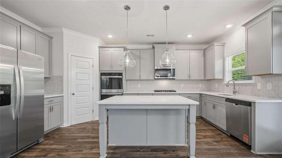 Furnished interior view inside a new home in Water Oak Estates, Lawrenceville (Image 3).
