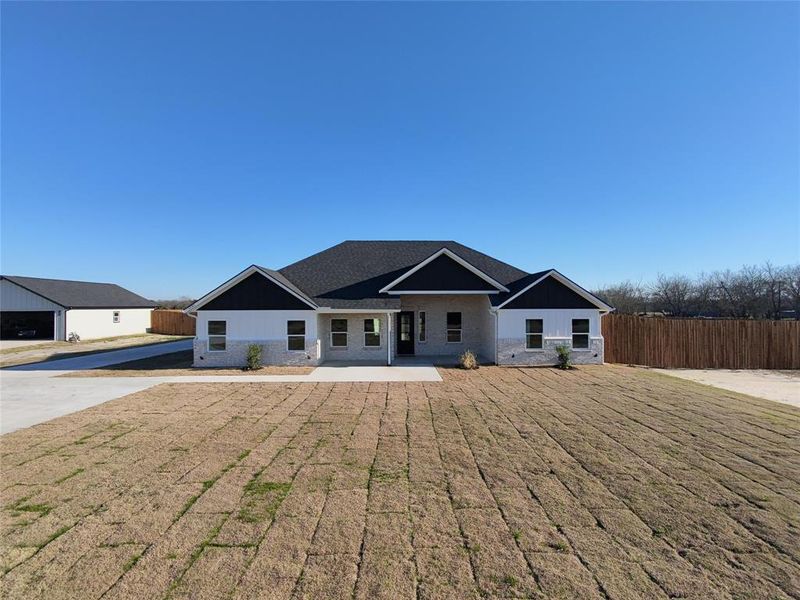 Exterior details and patio area of a home in , Greenville (Image 23).