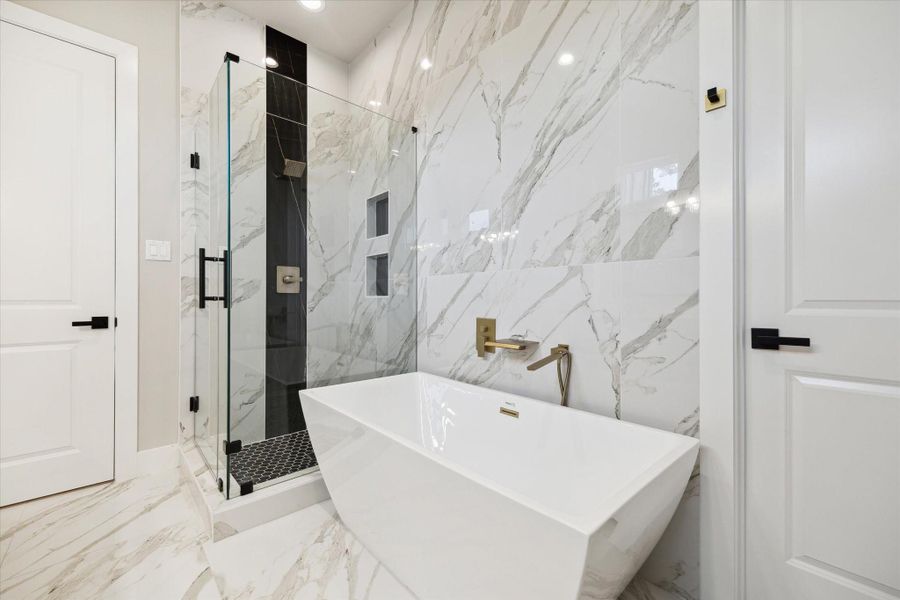 Master bathroom Master bathroom