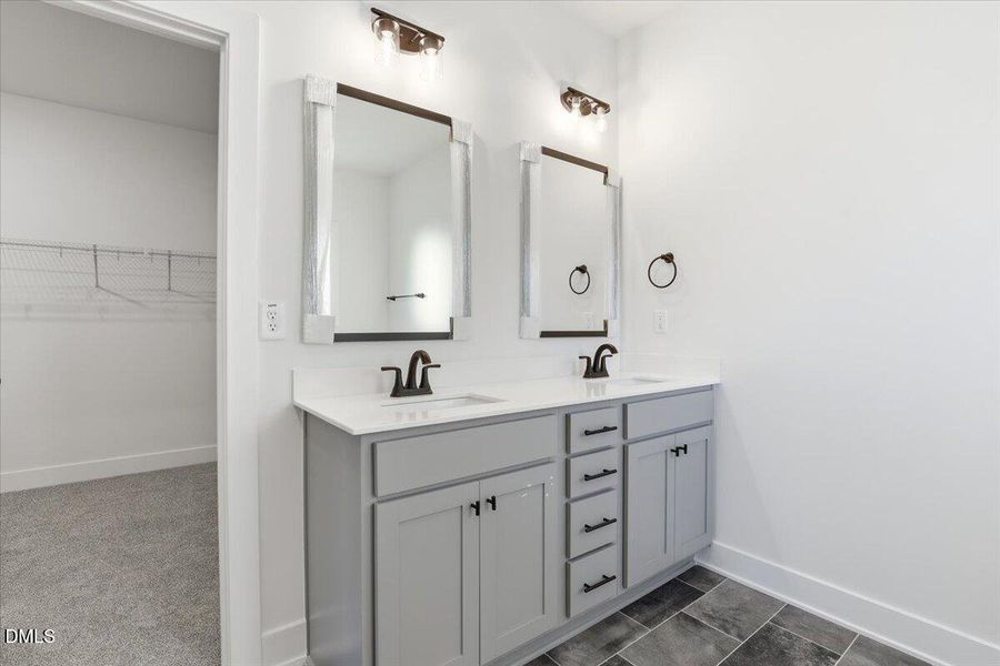 28-105 Brighton St-28