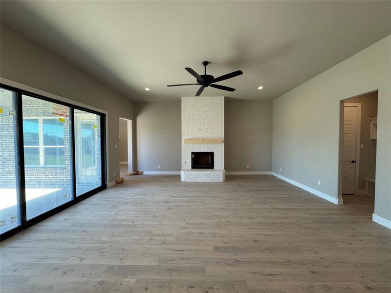 Spacious, unfurnished interior of a new home in Coyote Crossing, Godley (Image 15). Spacious, unfurnished interior of a new home in Coyote Crossing, Godley (Image 15).