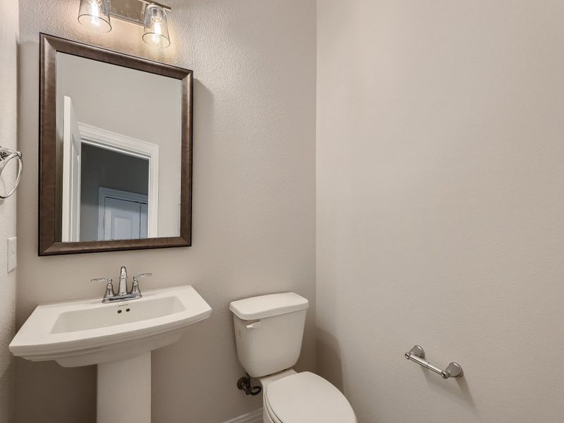 Plan 1690 Powder Room Representative Photo