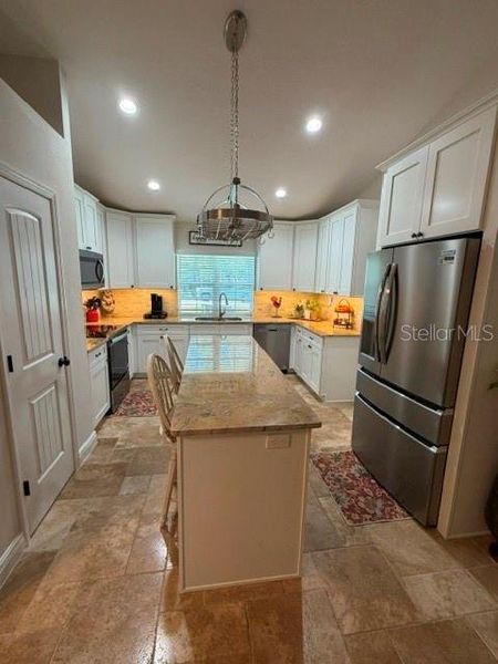 Image 36 of a home in .