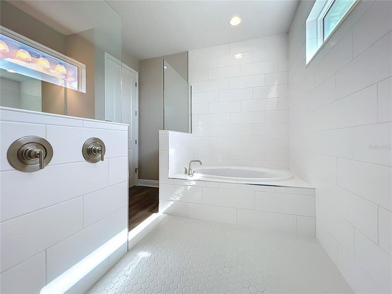 Close-up of interior finishes inside a home in Watercolor Place, Bradenton (Image 21).