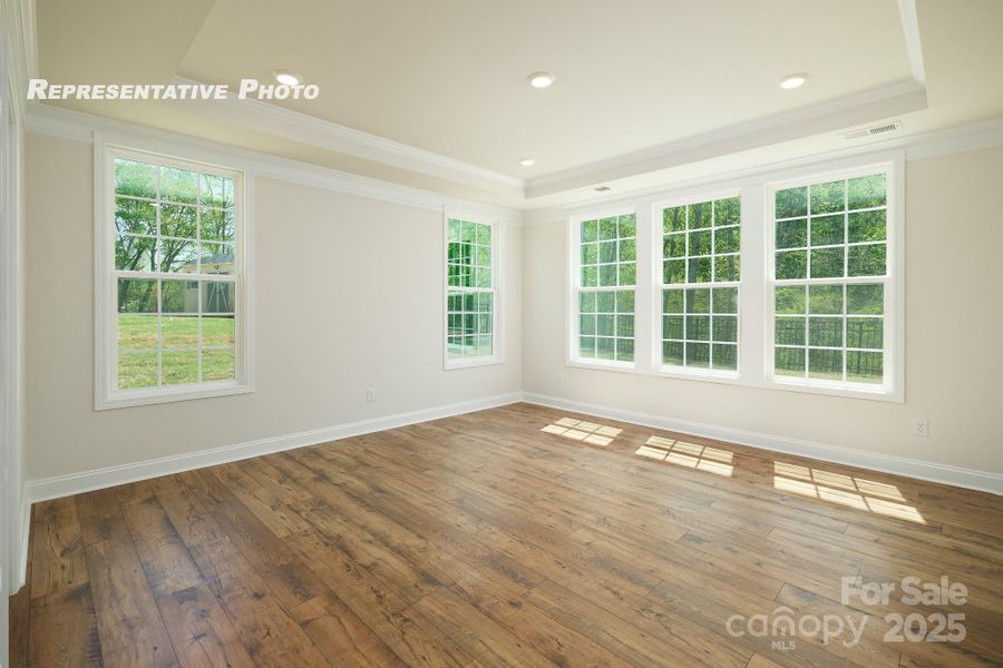 Spacious, unfurnished interior of a new home in Sylvan Creek, Denver (Image 26).