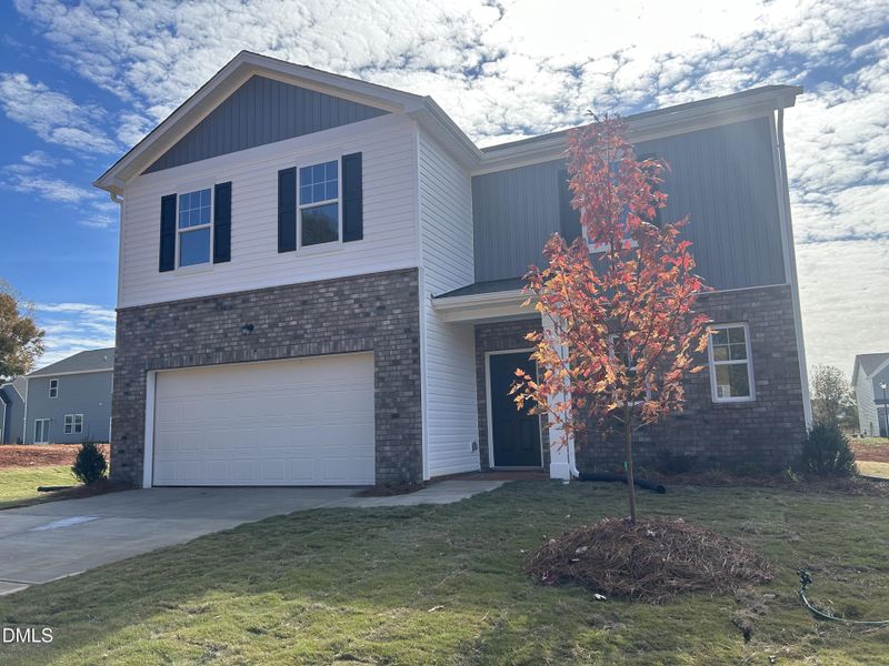 Lot 319 Front 2 Lot 319 Front 2