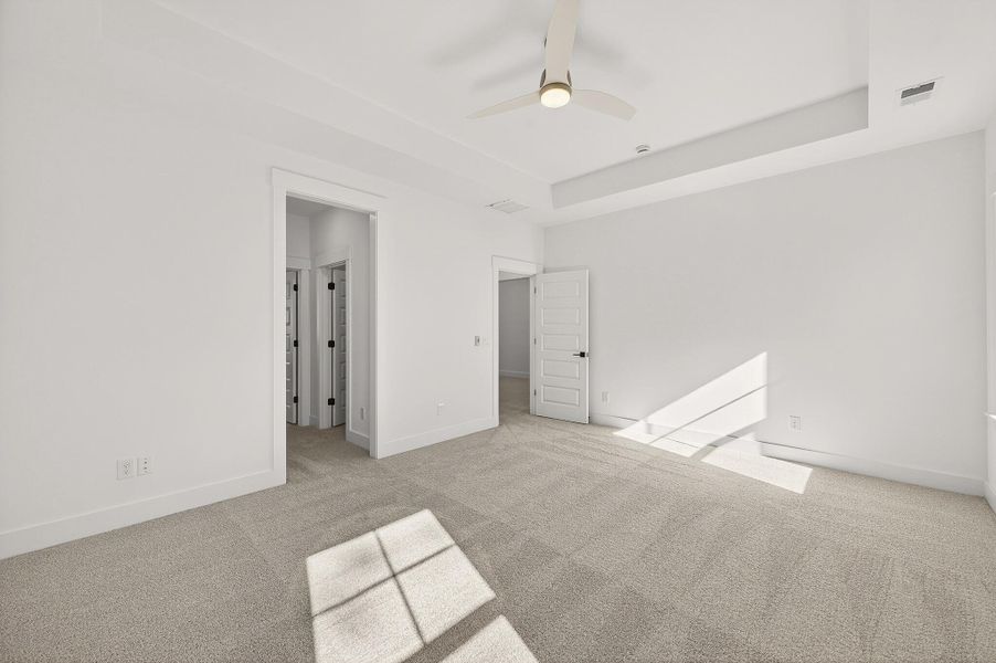 Spacious, unfurnished interior of a new home in Indigo Place, North Charleston (Image 23).