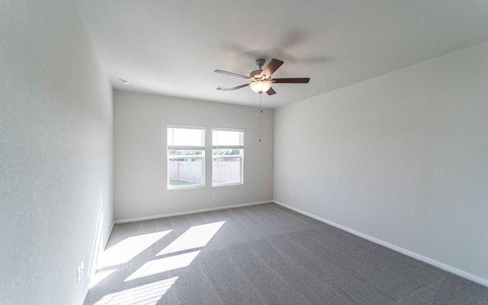 Spacious, unfurnished interior of a new home in Paramount, Kyle (Image 24).