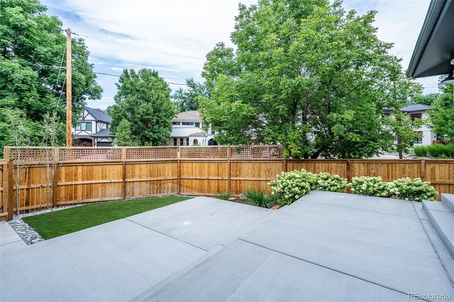 Image 40 of a home in .