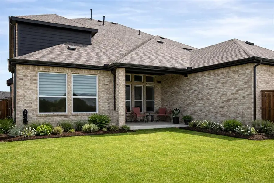 Exterior details and patio area of a home in , Frisco (Image 3).