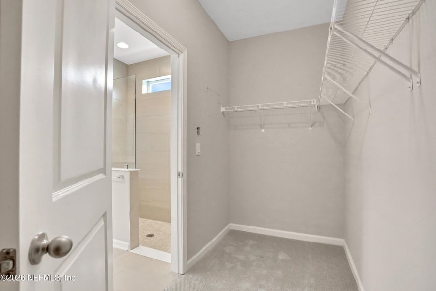 Spacious, unfurnished interior of a new home in , Orange Park (Image 24).