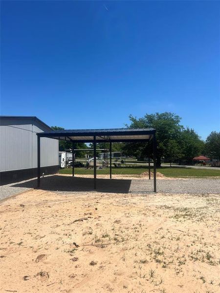 Community amenities in , Pelican Bay (Image 17).