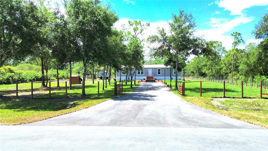 Image 43 of a home in .