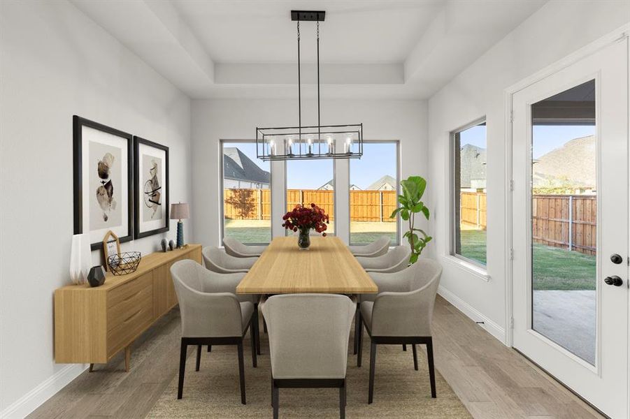 TRF6-0040-B6_PRESLEY - B_Dining - Virtually Staged