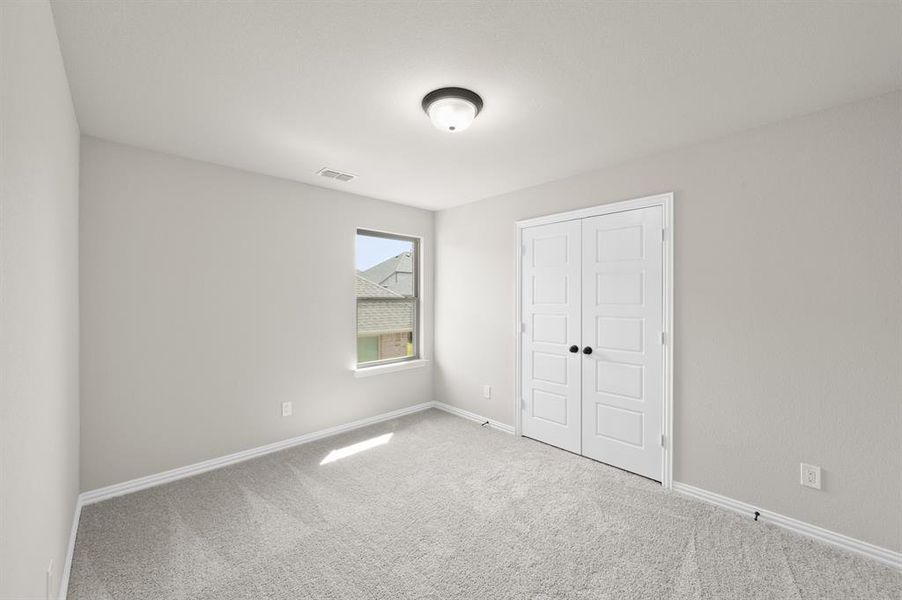 Spacious, unfurnished interior of a new home in Rocky Creek Crossing, Crowley (Image 26).