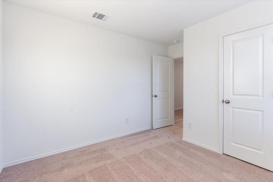 Spacious, unfurnished interior of a new home in , Troy (Image 22).
