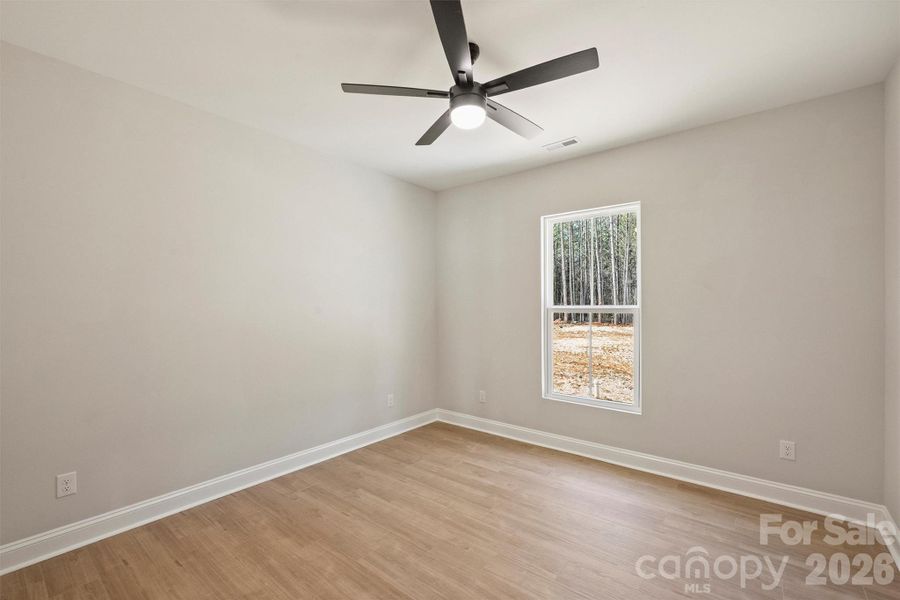 Spacious, unfurnished interior of a new home in , Lincolnton (Image 28).