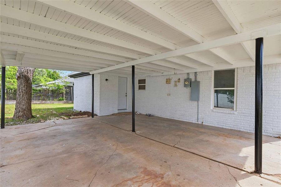 Exterior details and patio area of a home in , Coleman (Image 24).