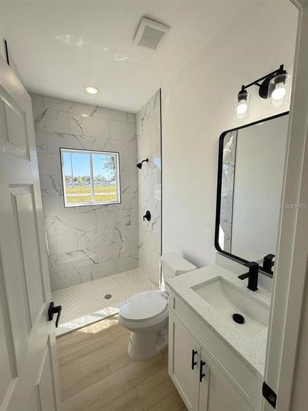 Furnished interior view inside a new home in , Ocala (Image 8).