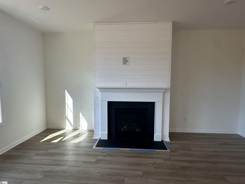 Spacious, unfurnished interior of a new home in Shiloh Trail, Wellford (Image 20).