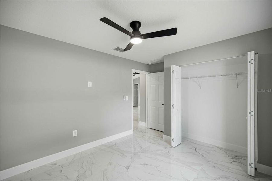 Spacious, unfurnished interior of a new home in , Ocala (Image 11).