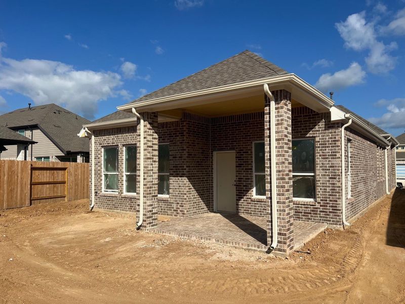 Exterior details and patio area of a home in Wood Leaf Reserve, Tomball (Image 2). Exterior details and patio area of a home in Wood Leaf Reserve, Tomball (Image 2).