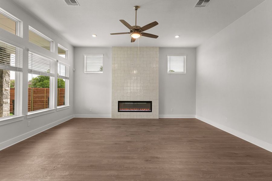Spacious, unfurnished interior of a new home in Broken Oak, Georgetown (Image 55).