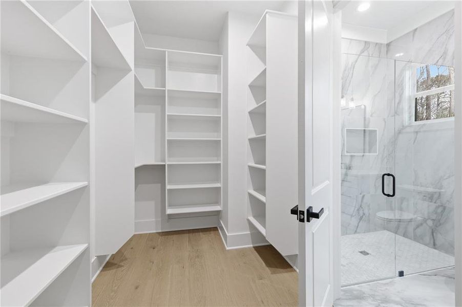 Furnished interior view inside a new home in , Monroe (Image 5).