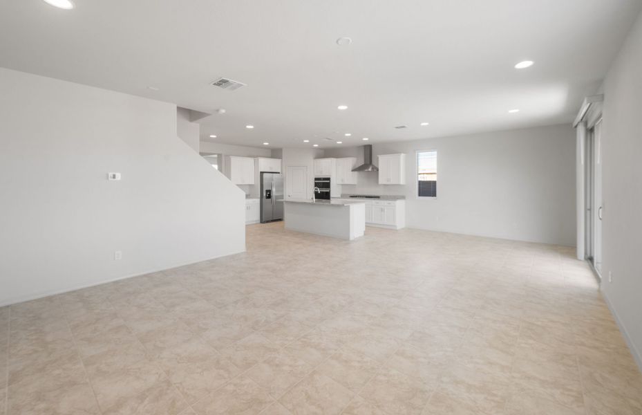 Spacious, unfurnished interior of a new home in Alamar, Avondale (Image 20). Spacious, unfurnished interior of a new home in Alamar, Avondale (Image 20).
