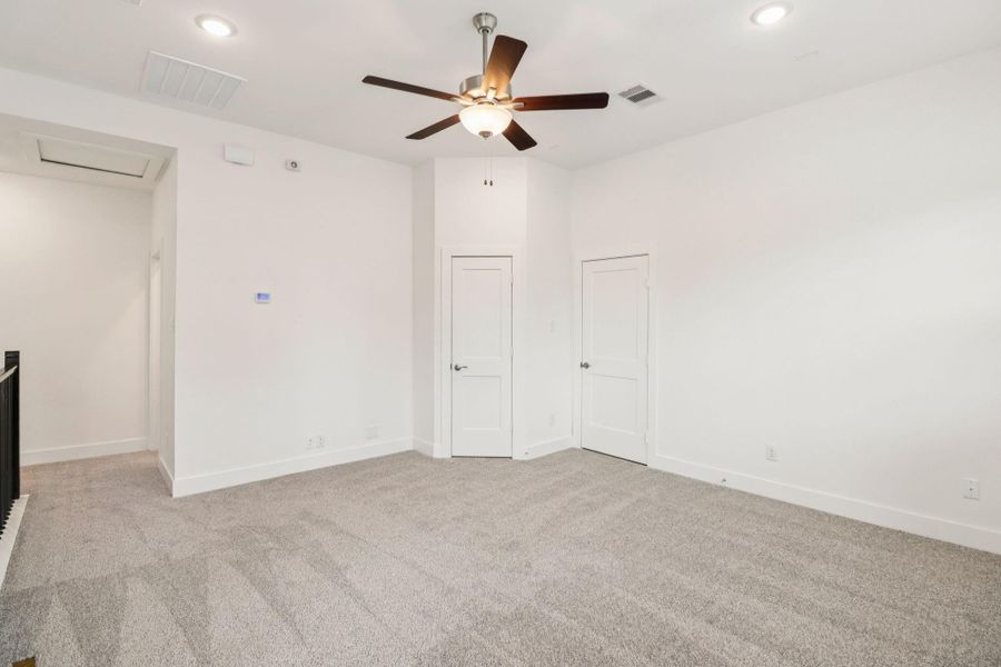 Spacious, unfurnished interior of a new home in Kresston 50's, Montgomery (Image 21).