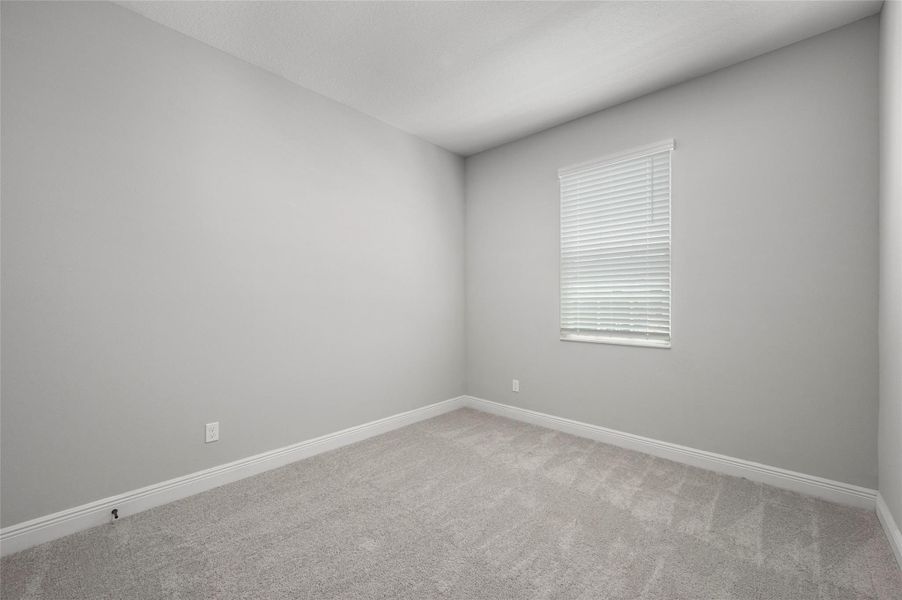 Spacious, unfurnished interior of a new home in Celebration Pointe, Fort Pierce (Image 15).