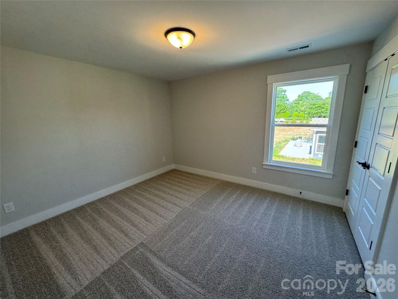 Spacious, unfurnished interior of a new home in Robinson Oaks, Gastonia (Image 19).