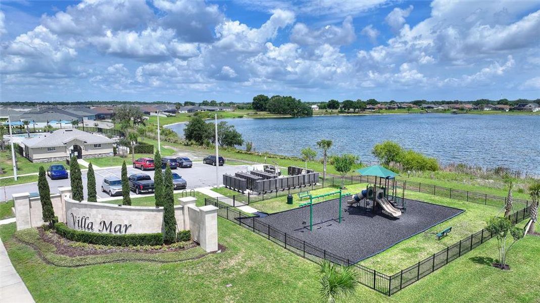 Community amenities in , Winter Haven (Image 36).